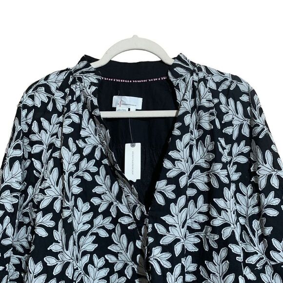 Anthropologie Womens Size Small Black White Leaf Leaves Motif Oversized Blouse - Picture 2 of 7